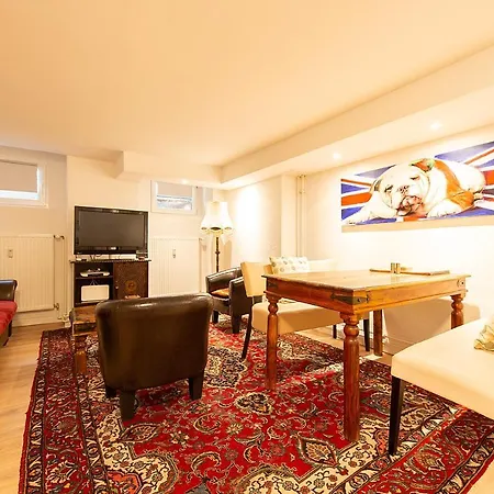 Spot - Kreuzburg The Place To Be ! *