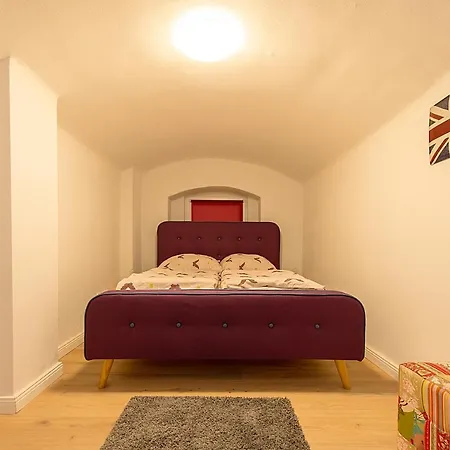 Апартаменты Spot - Kreuzburg The Place To Be !