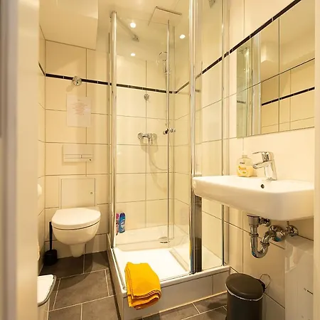 Апартаменты Spot - Kreuzburg The Place To Be ! Берлин