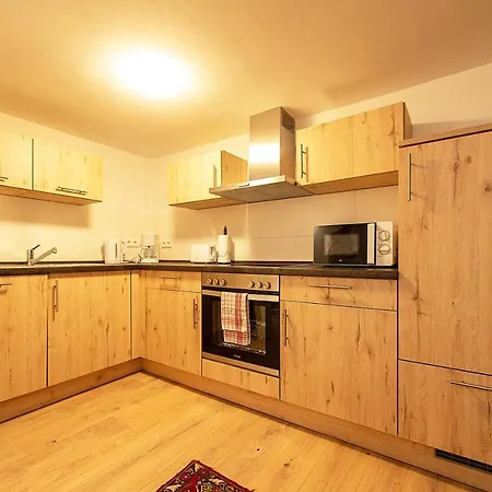 Spot - Kreuzburg The Place To Be ! * Берлин